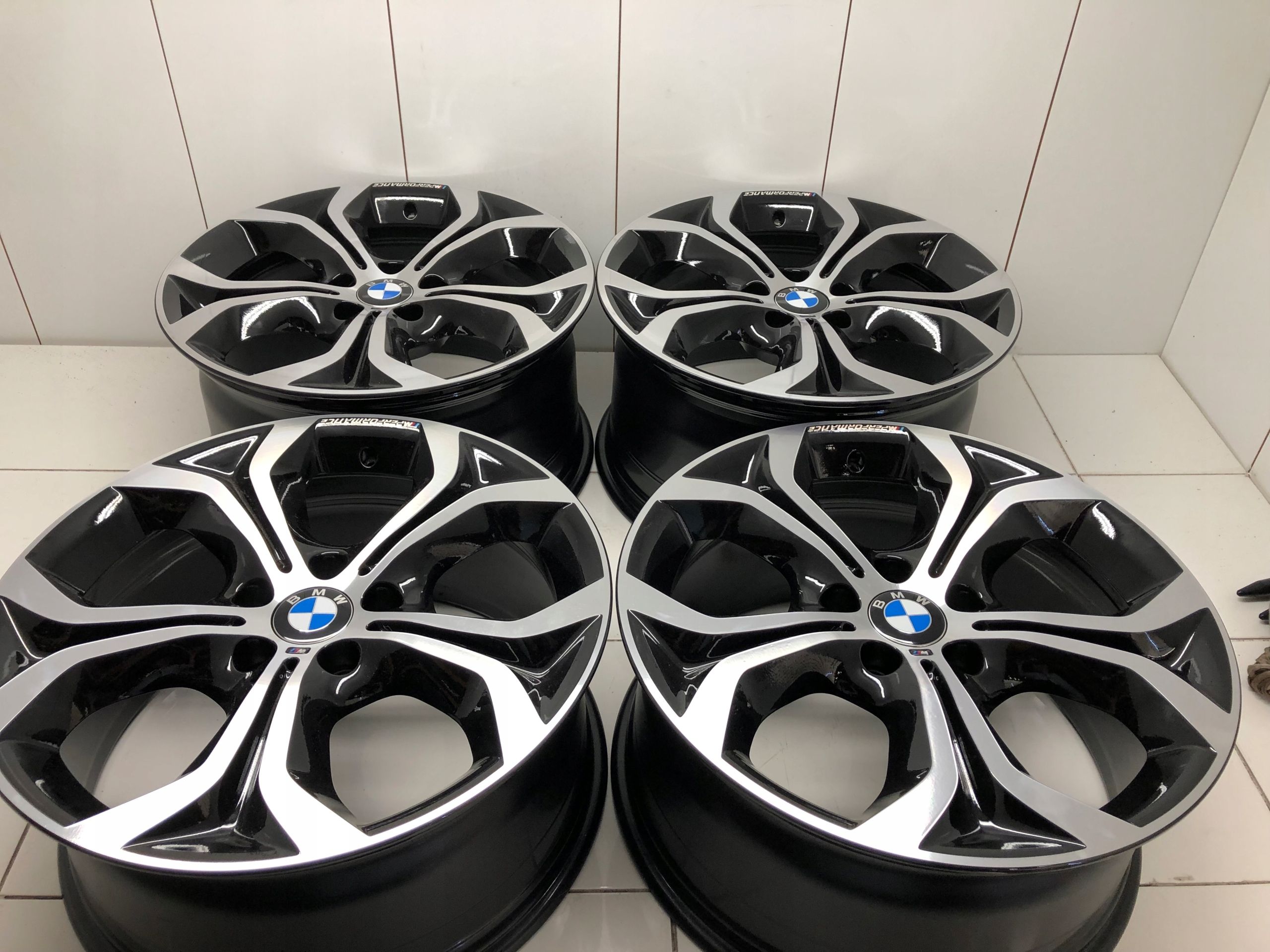 Felgi 19 BMW X5 X6 F15 F16 E70 E71 m Performance Competition