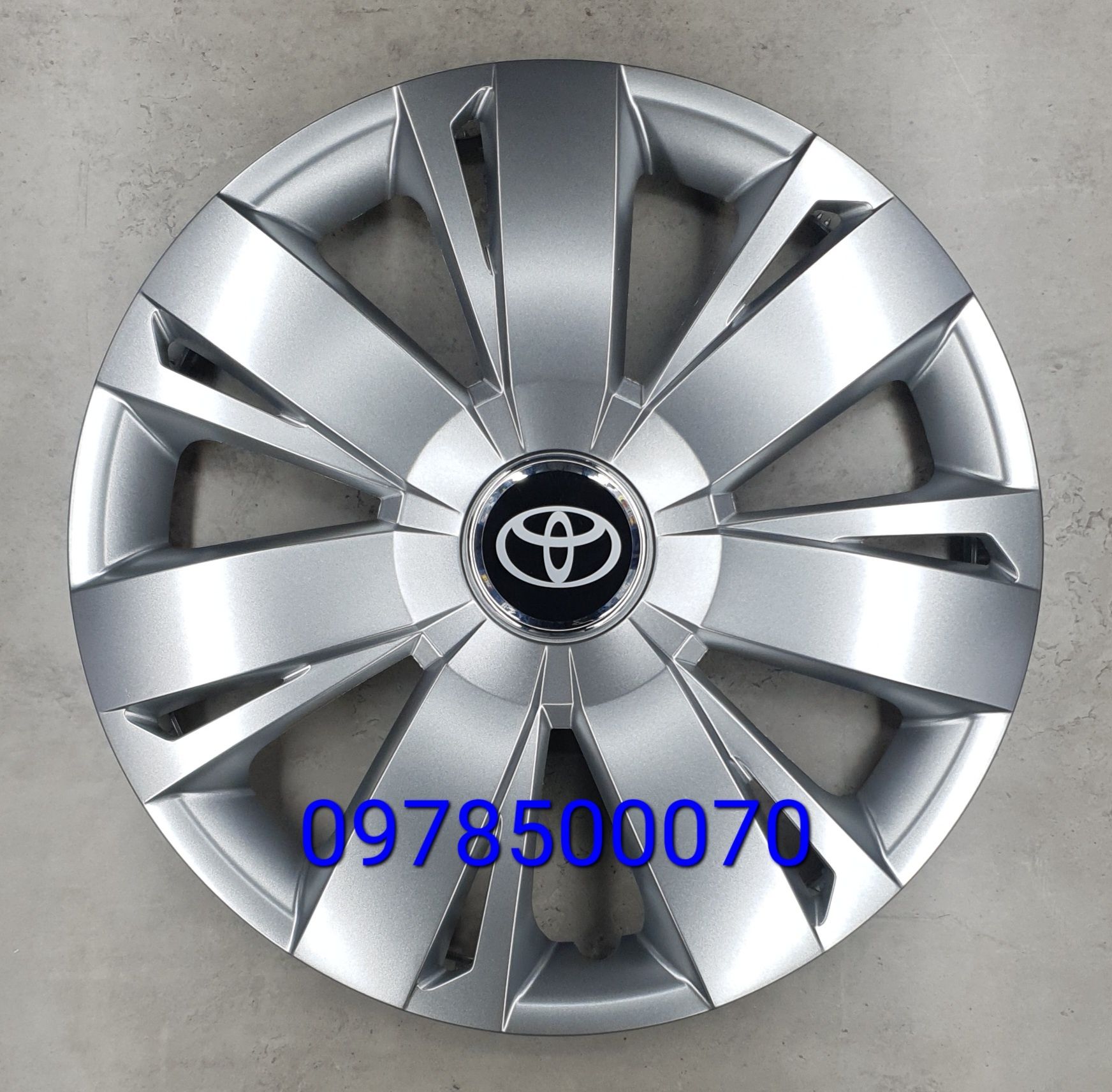 Ковпаки Тойота R16 Corolla Camry Avensis Yaris Auris Колпаки Toyota