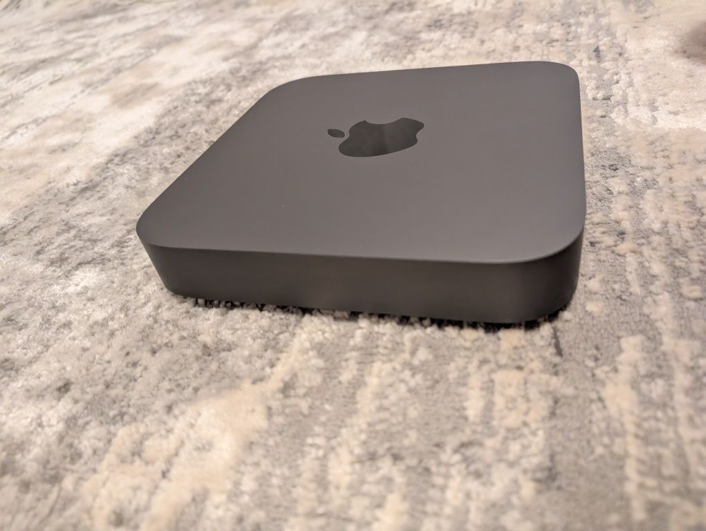 Mac Mini 2018 Intel Core i3-8100B 8GB RAM 128GB SSD