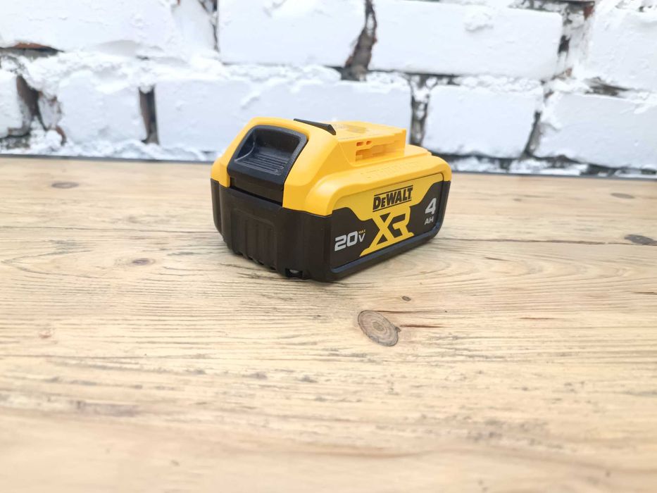 Акумулятор, батарея DeWALT DCB204 4Ah з США Оригінал 2024р.