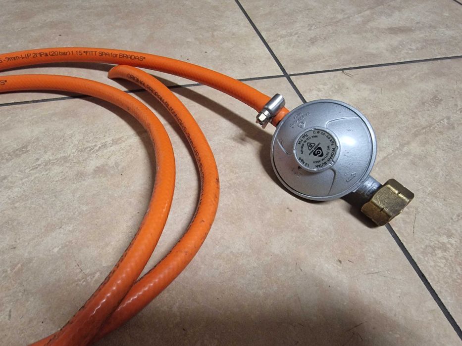reduktor gazowy do butli 11kg opaski wąż do gazu 2m - stan bdb
