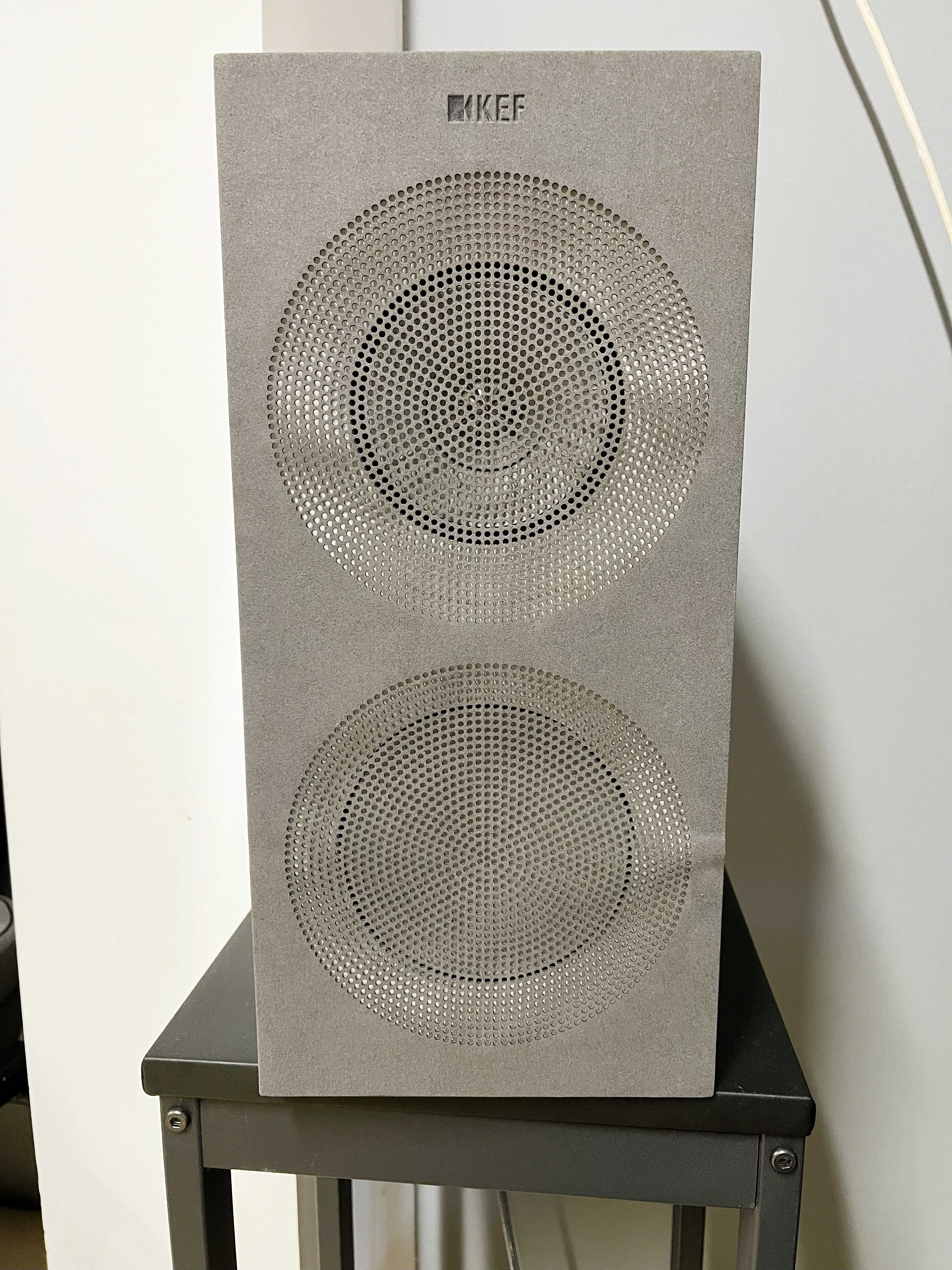 KEF R3 Meta. (Biały połysk). Para