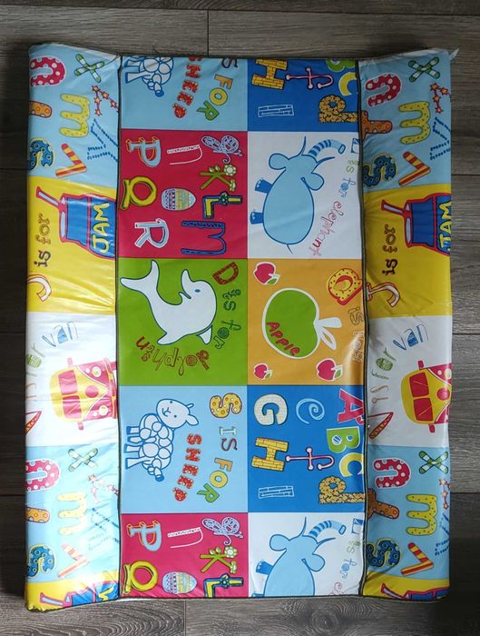 Пеленатор, пеленальна дошка на комод, на ліжко для новонародженого