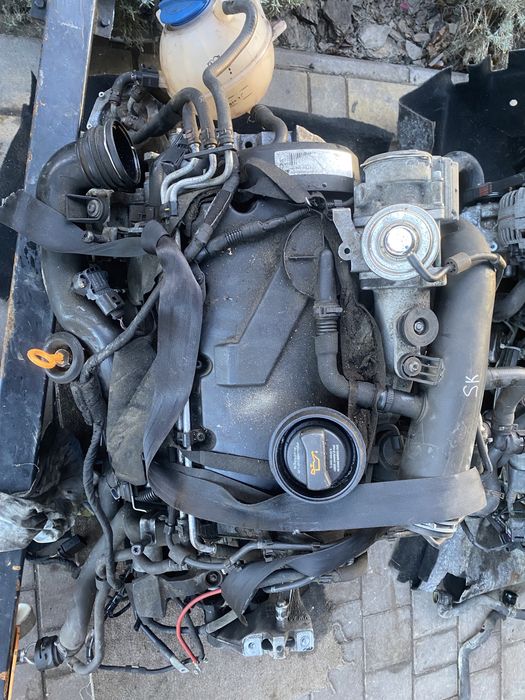 Мотор Двигун BXE 1.9 VW Golf 5 Skoda Octavia 2 Seat Audi 1.9 tdi 105