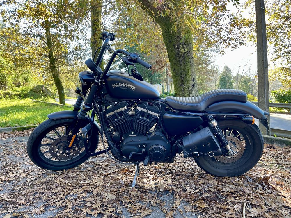 Harley Sportster Iron 883