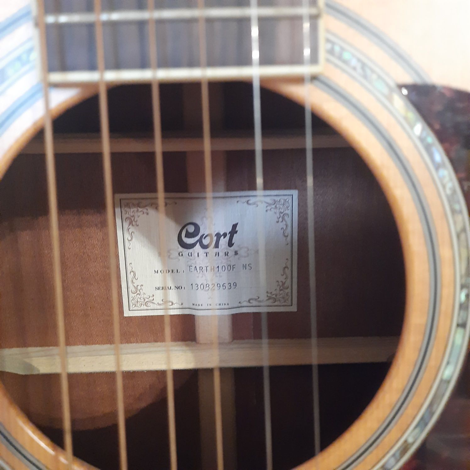 Gitara akustyczna Cort Earth 100F NS