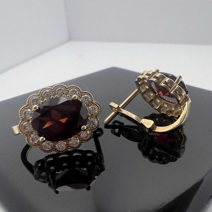 Piękne Złote Kolczyki P585 4,58g Angielskie