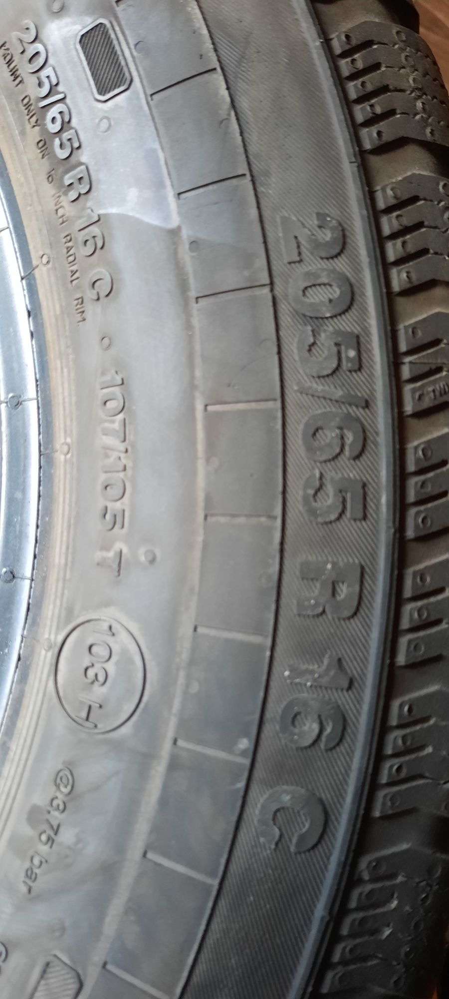 Opona pojedyncza wielosezonowa CONTINENTAL 205/65R16C