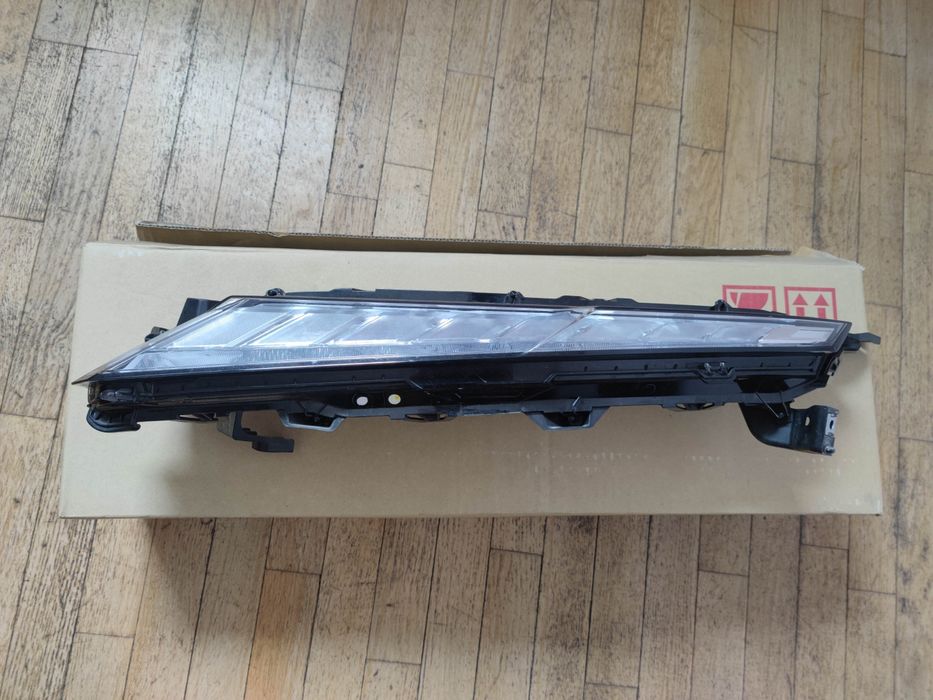 Фара ДХВ MITSUBISHI Eclipse Cross рестайл