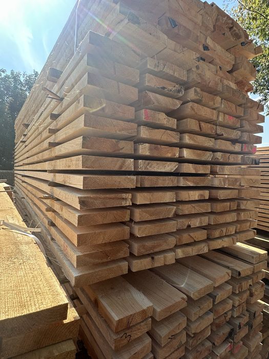 Дошка обрізна 25*200 свіжопиляна по 4 м довжиною. Брус сосна