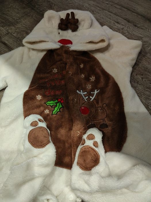 Ciepły świąteczny pajacyk 6-9miesięcy, St.Bernard