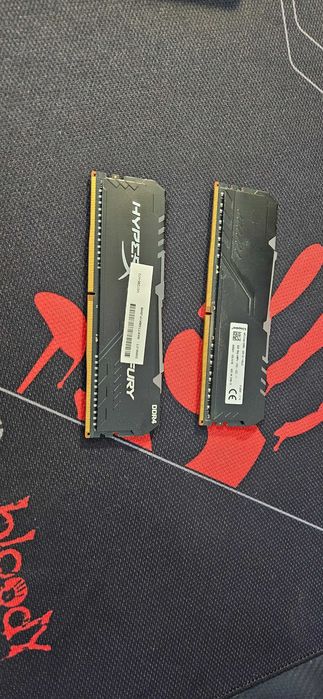HyperX Fury 2x8GB DDR 4 SDRAM
HP/Kingstone (3733MHz) (LED)