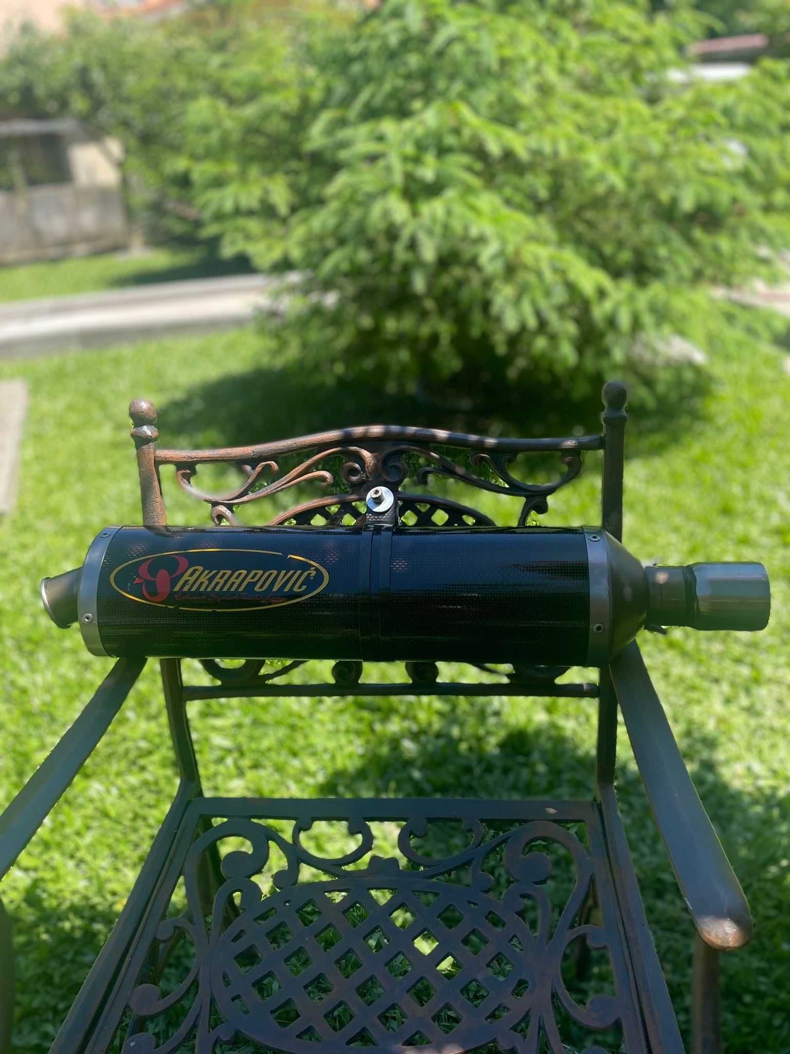 Ponteira  akrapovic