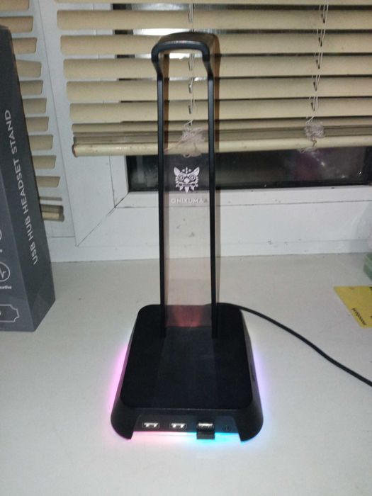 Підставка для навушників