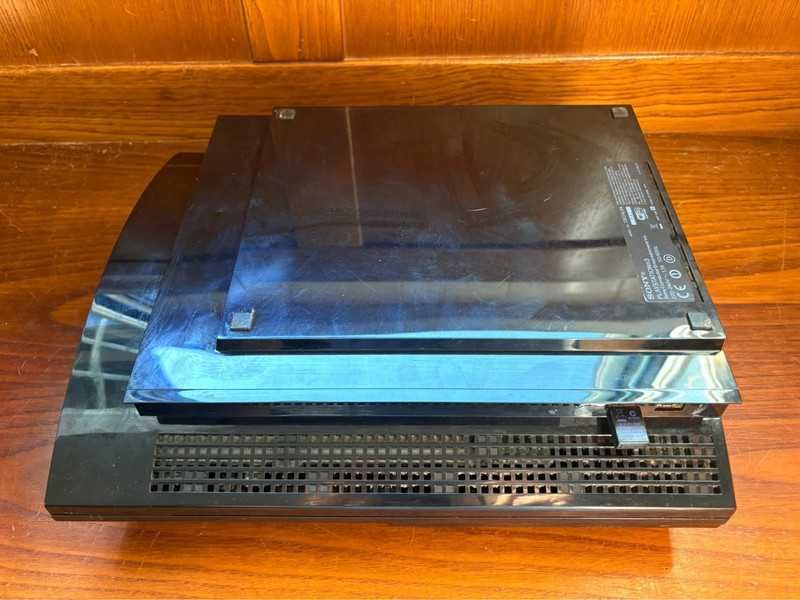 PlayStation 3 + comandos + cabos