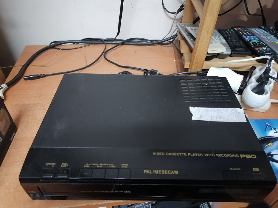 Odtwarzacz VHS HITACHI VT-P60