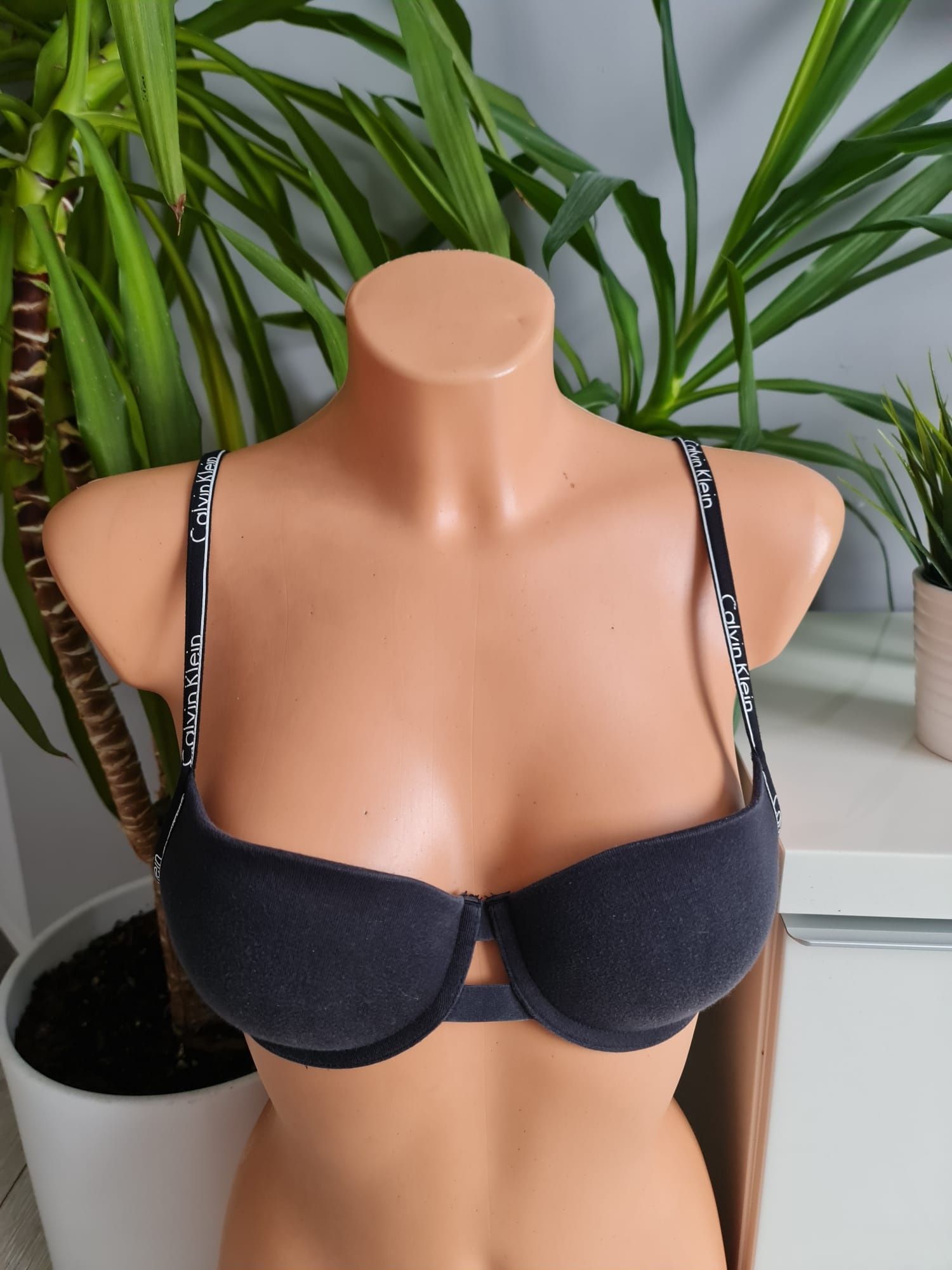 Calvin Klein biustonosz push up 75a