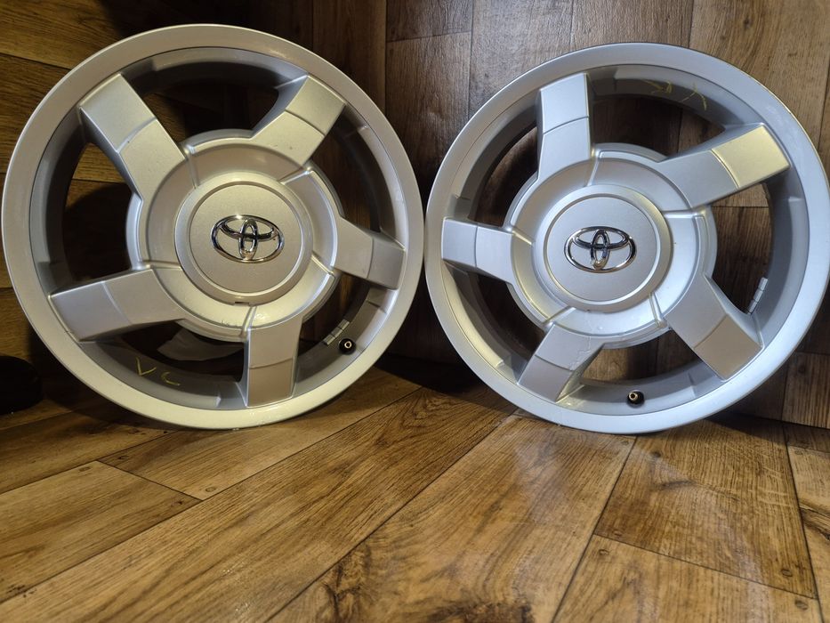 Felgi Toyota 15cali 4x100 et35 4,5j stan idealny Yaris Aygo