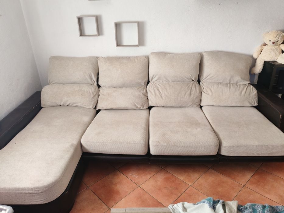sofá de 4 lugares com chaise longue