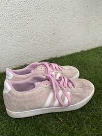 tenis adidas rosa