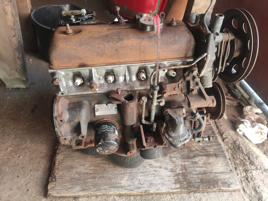 Renault R5 Gtl silnik.810M7/19 . 1.3cm +skrzynia biegów.