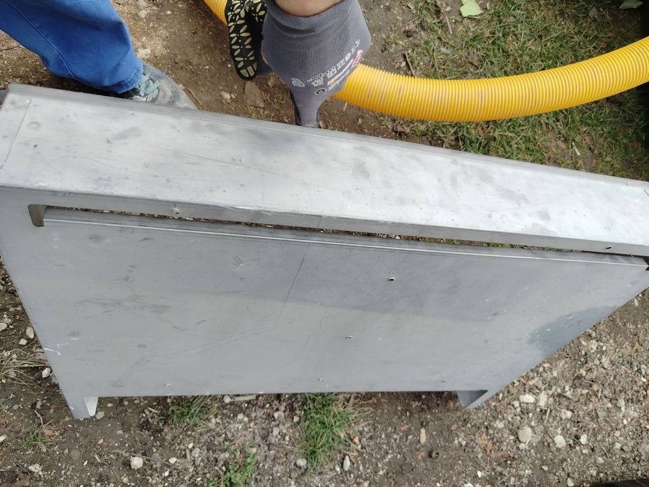 Skrzynka  szafka pod  rozdzielacz 10 sekcji