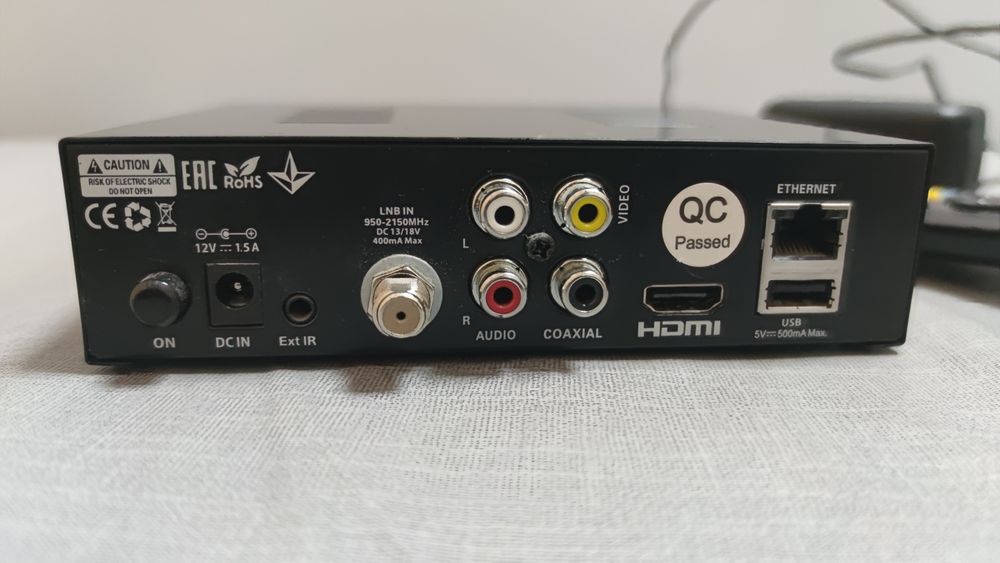 Супутниковий тюнер GI ET 7000