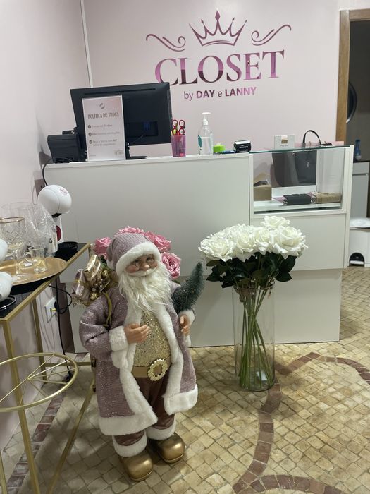 Vendo recheio de loja de roupas femeninas