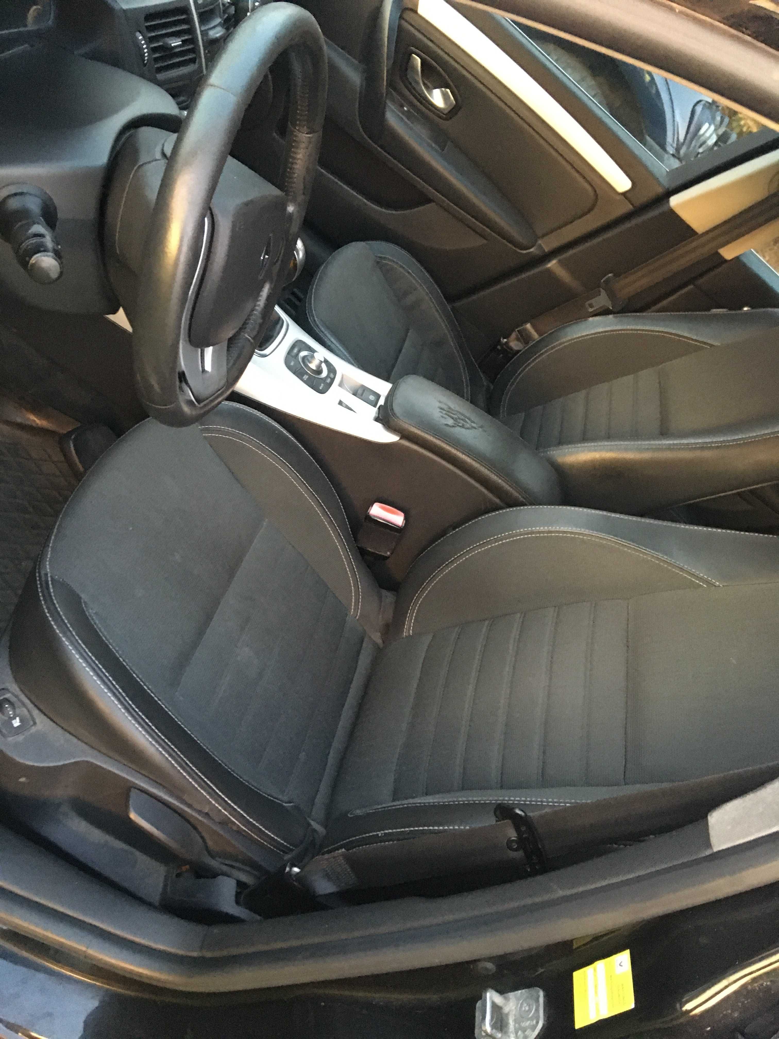 RENAULT LAGUNA III 3 2.0 DCI Belka pod chłodnice Osłona dolna silnika