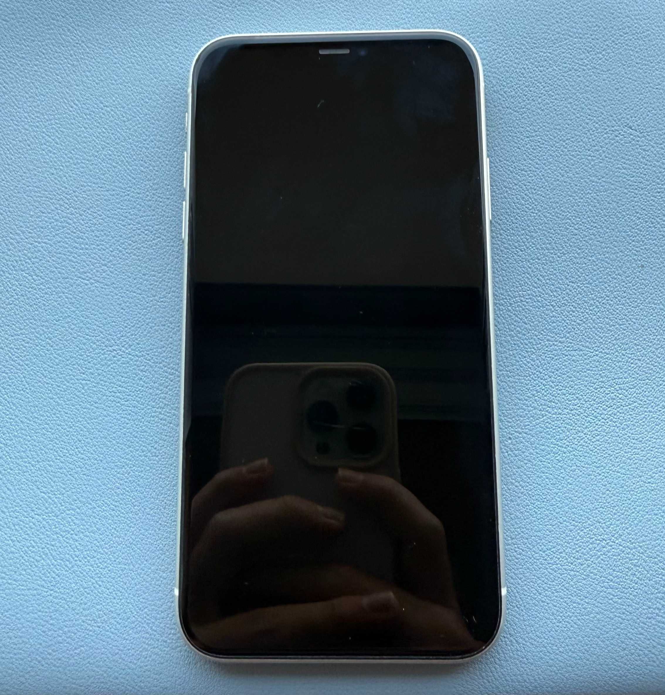 iPhone 11 128gb (com capa e fio carregador incluído)