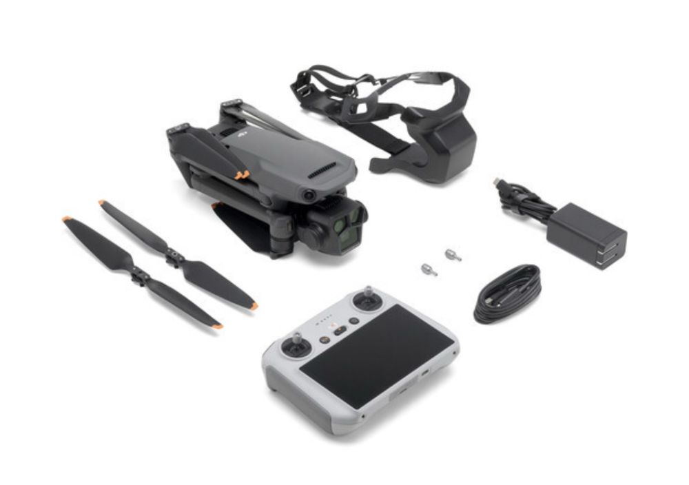 Квадрокоптер DJI Mavic 3 Pro with DJI RC