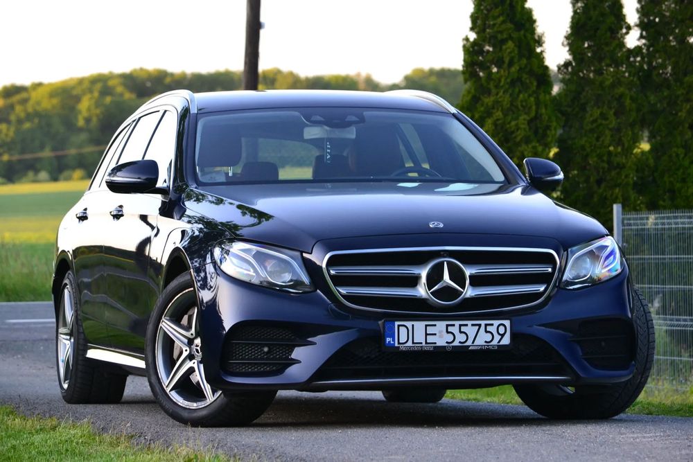 Mercedes-Benz Klasa E !!! Serwisowany, FVAT 23%, AMG, kamera 360, Ambiente, Rude Skóry !!!
