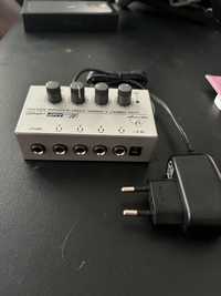 Behringer HA400 cinza