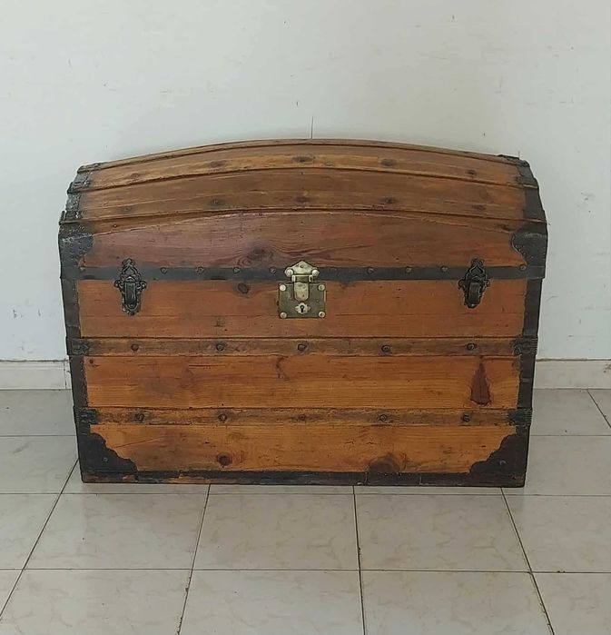 Arca / Baú ANTIGO (Recuado). "RESTAURADO"