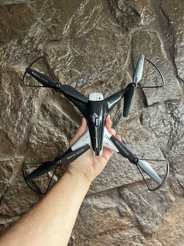Drone com câmera HD- SYMA Z3