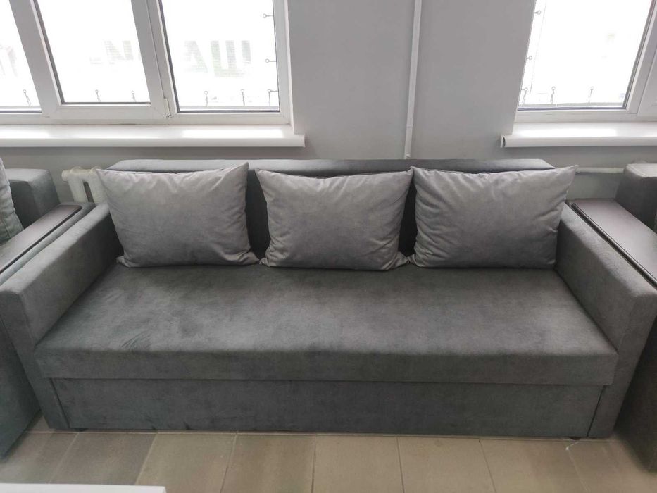 диван розкладний (спальне місце 140*190)