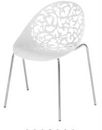 Krzesła białe, ażurowe, plastikowe