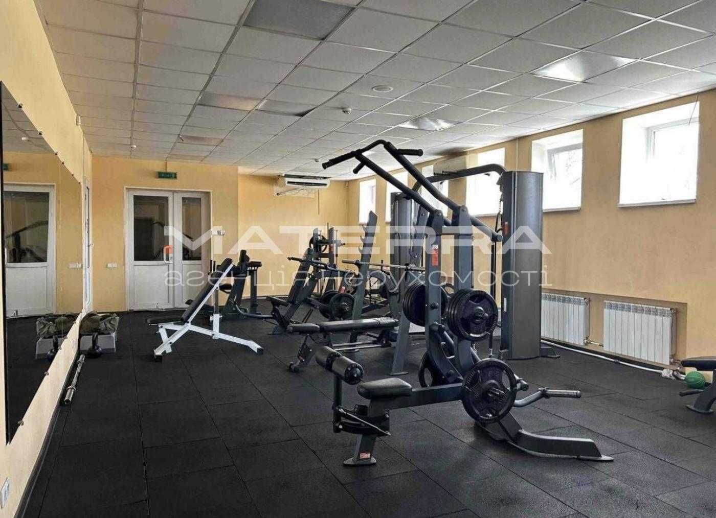 Продаж діючого бізнесу Фітнес клуб Комерційне приміщення 890 м2