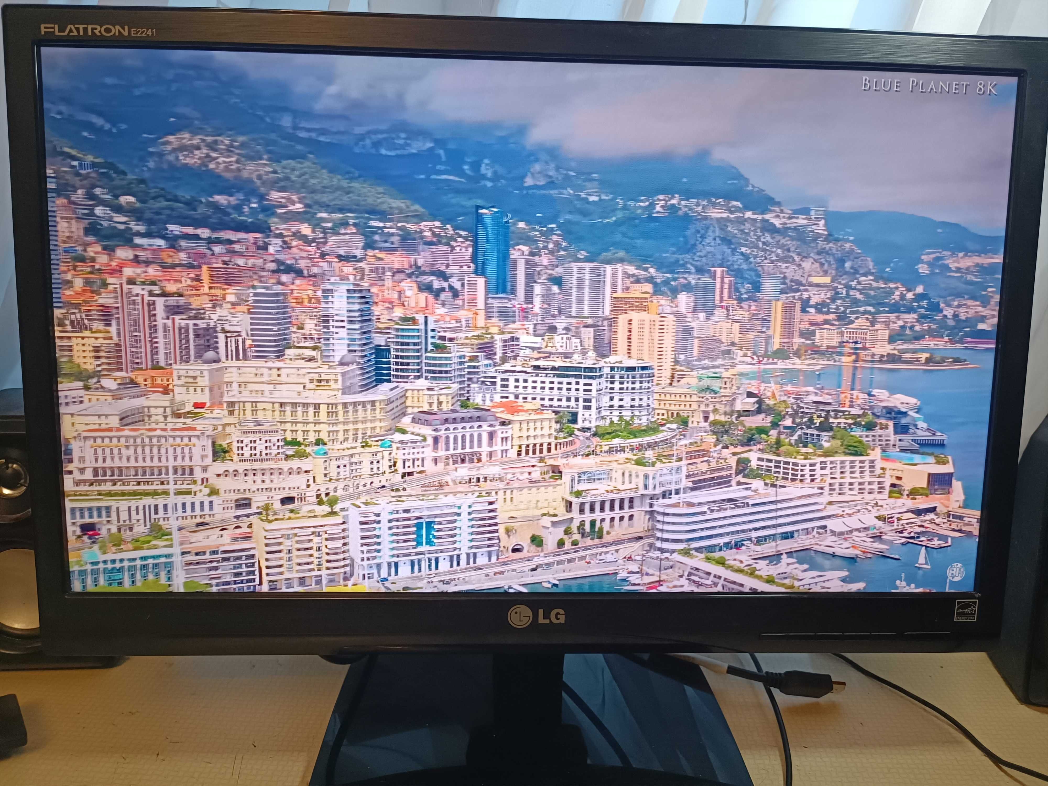 Монітор 22" LG E2241T-BN LED