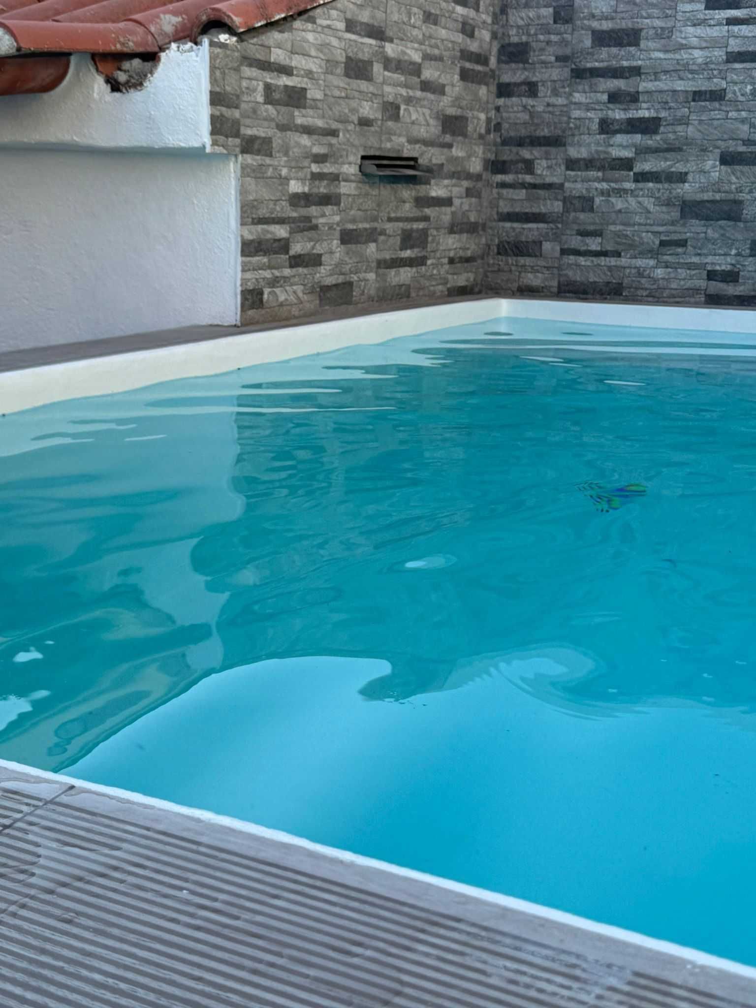 Executa se piscinas tipo tanque