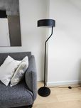 Lampa podłogowa metal czarna