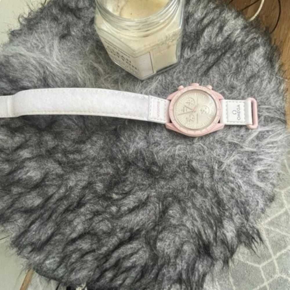 Mission To The Venus: Omega x Swatch SO33P100 w Bioceramice