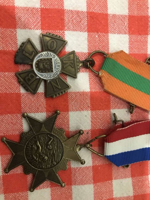 Продам  всякие веши