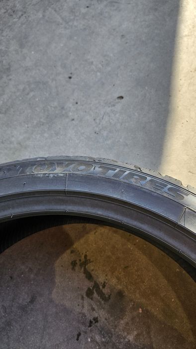 2szt 225/40/20 Toyo Nowe opony dot2821r ZIMA