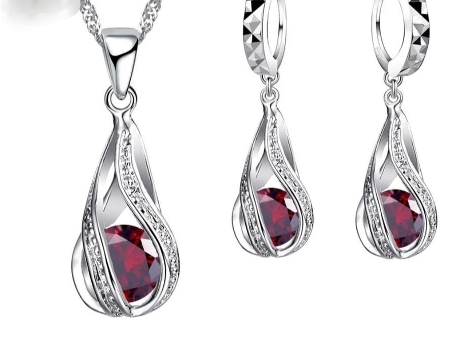 Srebrny Komplet biżuterii czerwone oczko