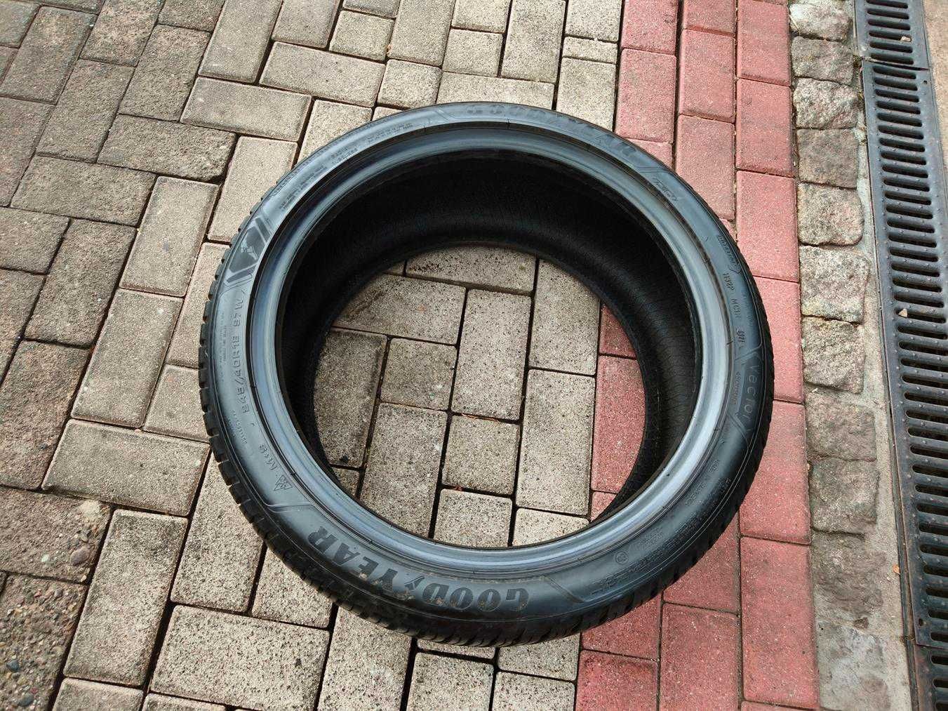 245/40 97W R18 GOODYEAR Vector Gen-3 6mm 2021r Całoroczna Opona 1szt