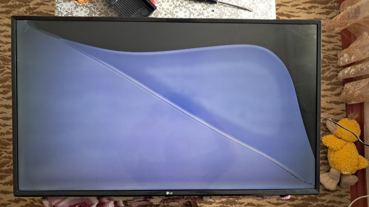 LG 43 на запчастини
