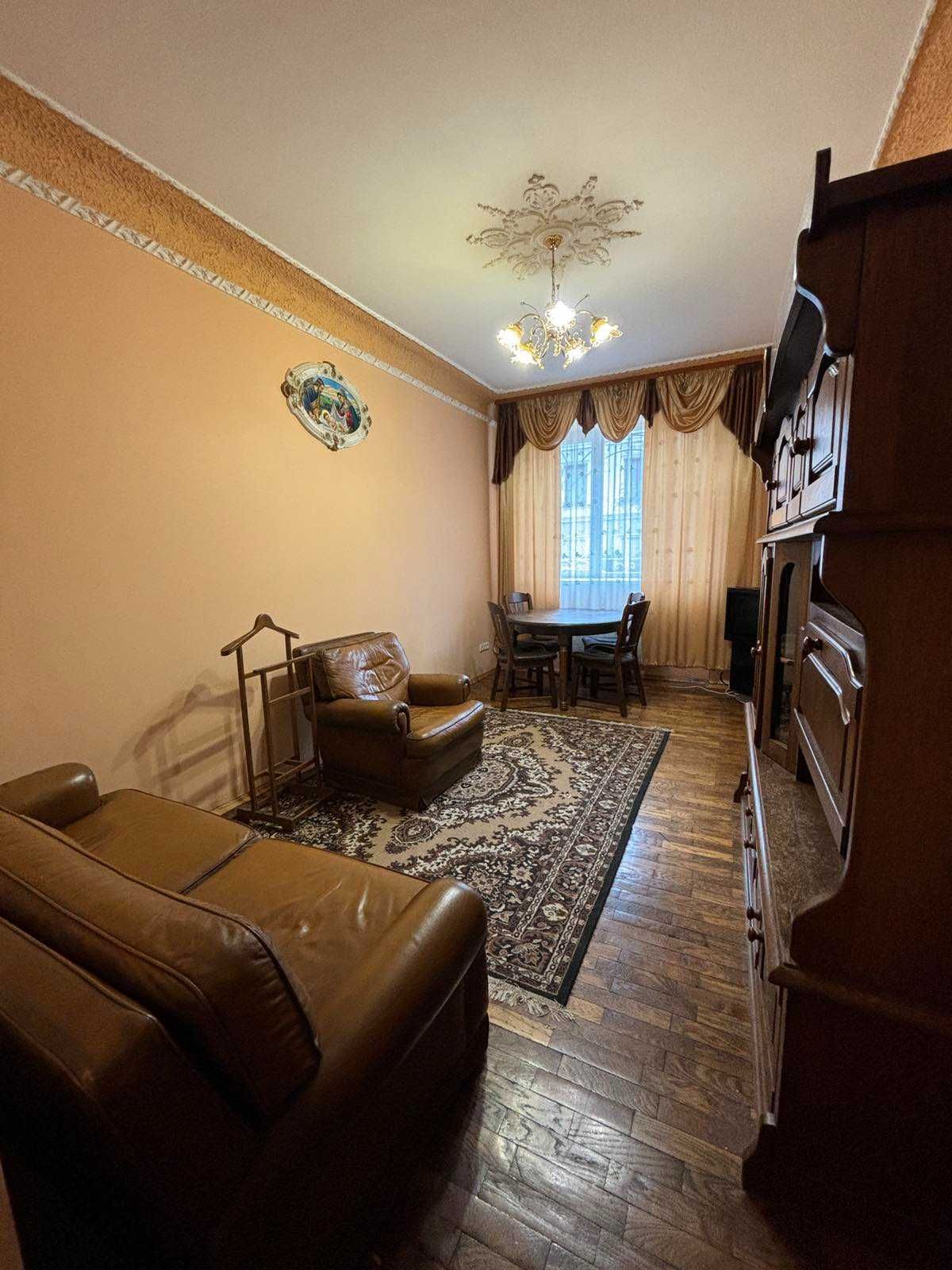 Оренда 2-х кімнатної квартири по вулиці Снопківська Ближній Центр