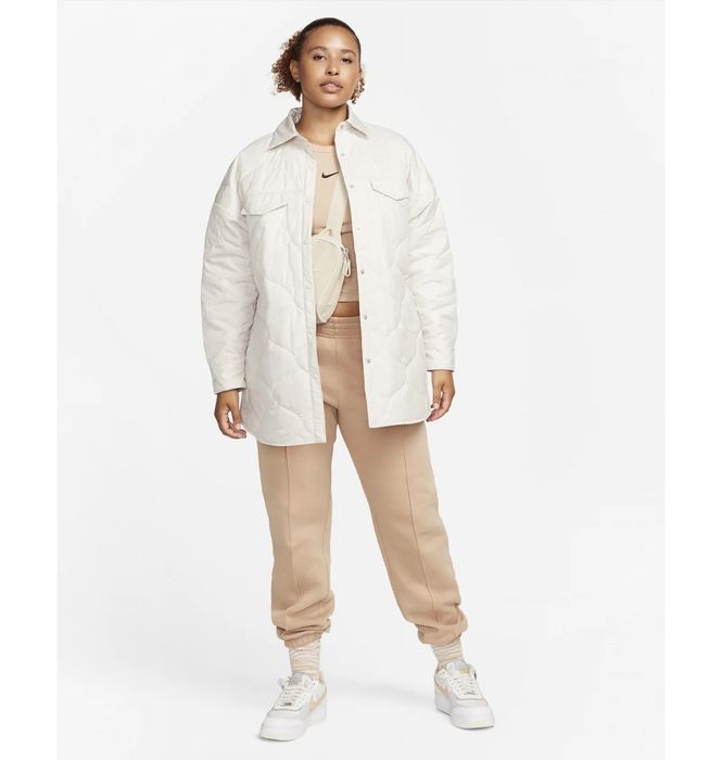 Куртка жіноча Nike Sportswear Essential Beige FB8732-104