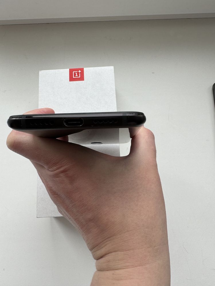 Телефон  OnePlus 6T 8 Gb/256Gb. Оригінал